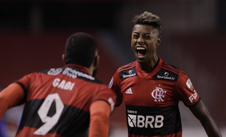 Atuações do Flamengo: Gabigol decide, Everton Ribeiro se desdobra e Filipe Luís é seguro na altitude