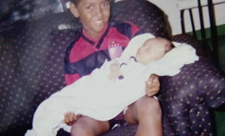 De família rubro-negra, Pedro Rocha herda amor pelo Flamengo e vai realizar "sonho de criança"
