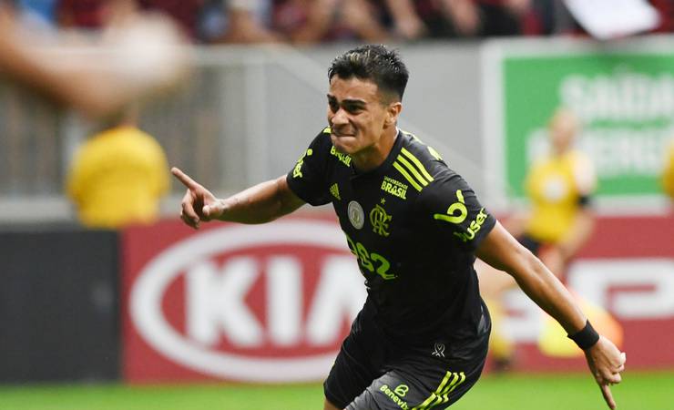 Com respaldo da CBF, Reinier fica à disposição do Flamengo contra o Fortaleza