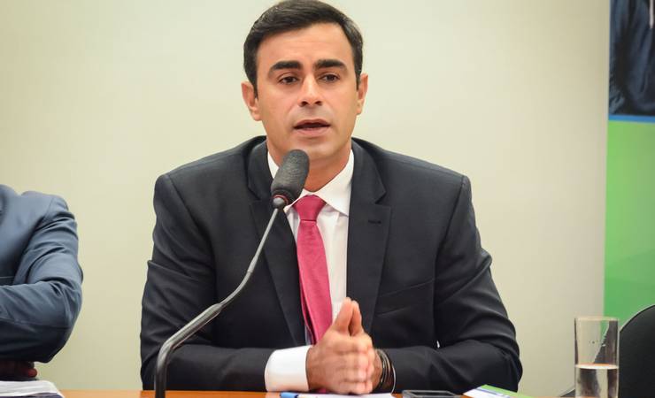 Secretário de Esporte diz que governo deve dar aval a protocolo aprovado por clubes até o fim da semana