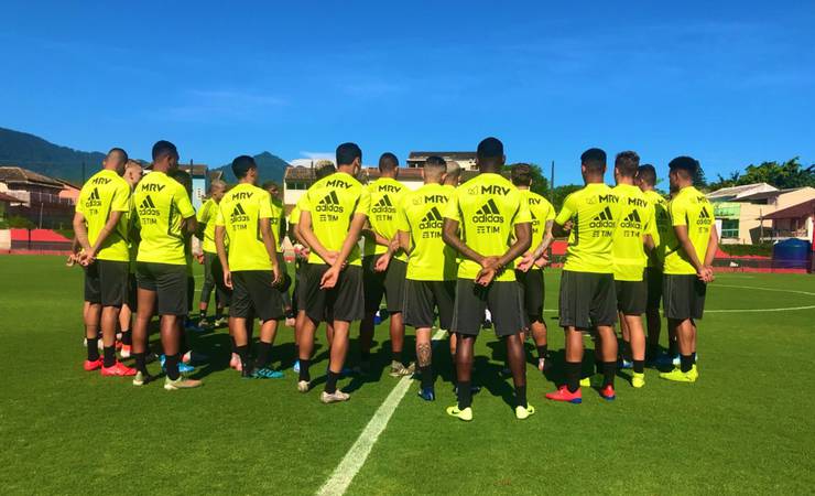 Com time sub-20, Flamengo se apresenta e treina pela primeira vez em 2020