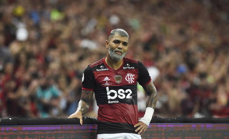 Com apenas dois titulares, Flamengo anuncia relacionados para enfrentar a Cabofriense