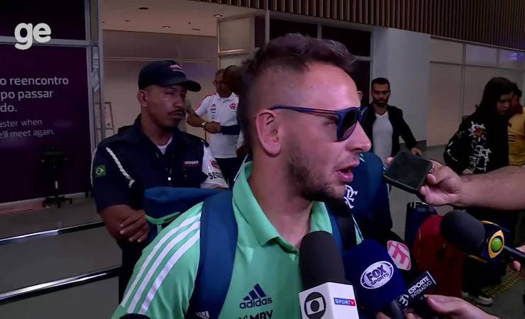 Rafinha, do Flamengo, critica árbitro que deu pênalti para o Del Valle: "Despreparado"