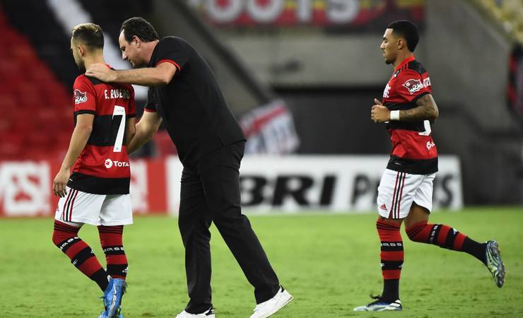 Rogério Ceni vê Flamengo mal tecnicamente diante do Vasco: "Time esteve abaixo"