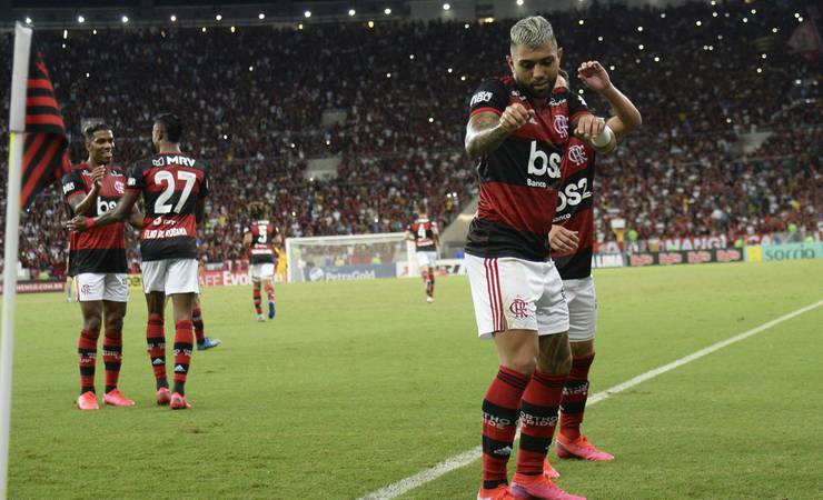 Gabigol, do Flamengo, e Richarlison prometem sortear camisas para tirar Manu do BBB
