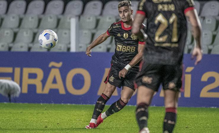 Andreas Pereira conta com consultoria para tentar maximizar seu rendimento no Flamengo