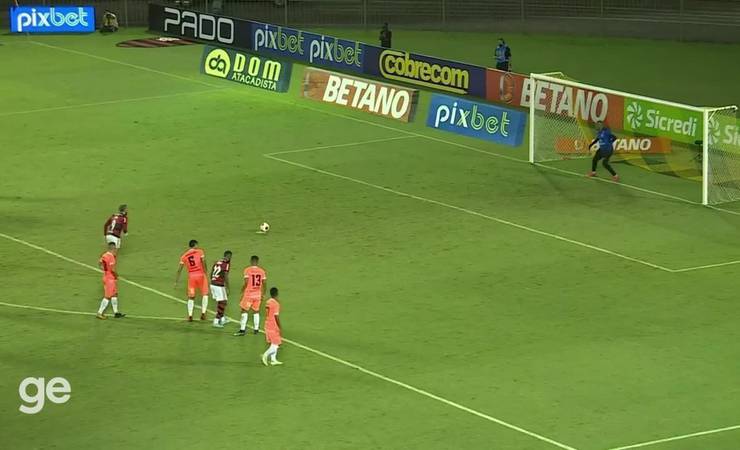De olho na Copa do Mundo e ídolo no Flamengo, Gabigol chega a 200 gols na carreira: "Muito honrado"