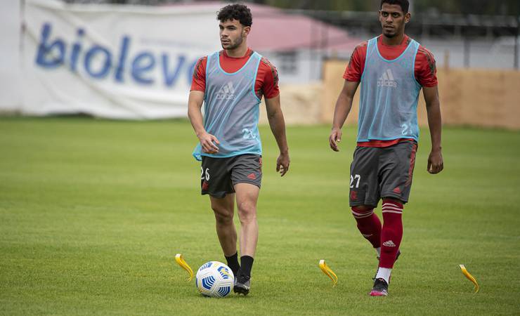 Flamengo poupa titulares e relaciona 11 jogadores do sub-20 para enfrentar o ABC na Copa do Brasil