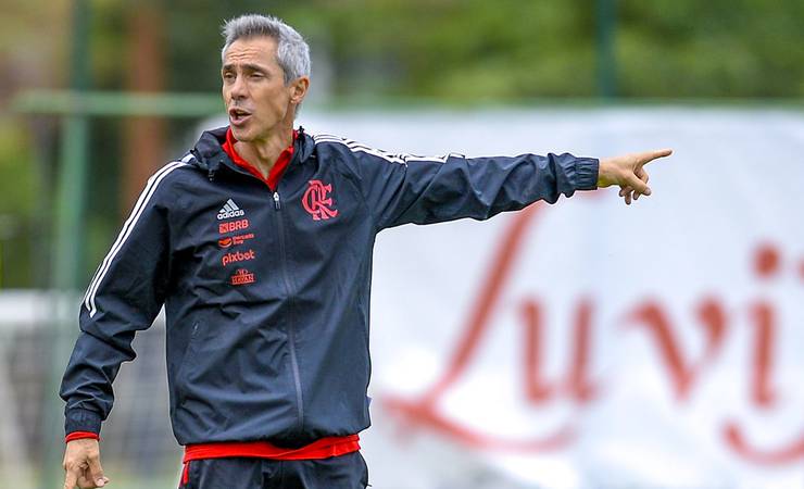 Indefinição, discurso e erros de todos os lados levam Paulo Sousa à corda bamba no Flamengo; veja motivos