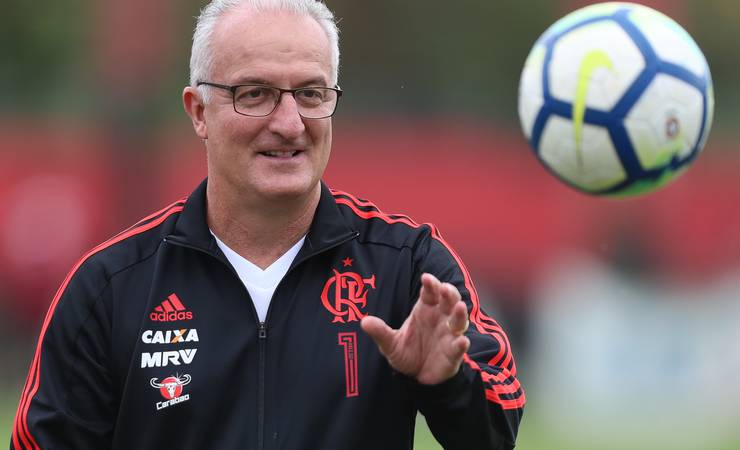 Flamengo acerta retorno de Dorival Júnior após demissão de Paulo Sousa