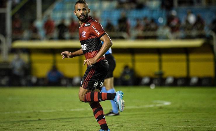 Thiago Maia admite má fase no Flamengo: “Errando coisas que não erro”
