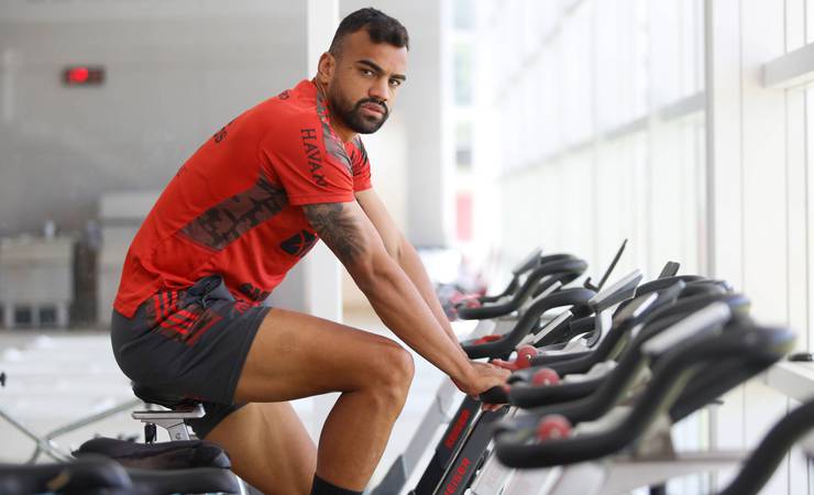 Fabrício Bruno é desfalque no Flamengo por mais três semanas