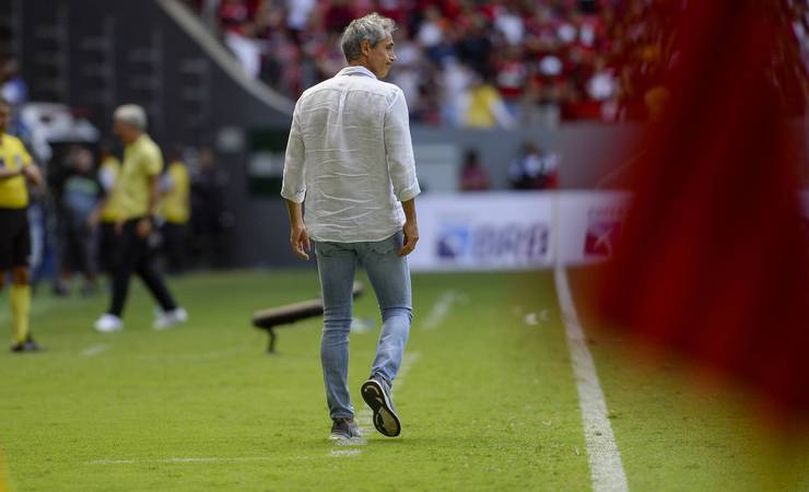 Paulo Sousa minimiza quantidade de lesões no Flamengo: “Não fico irritado”
