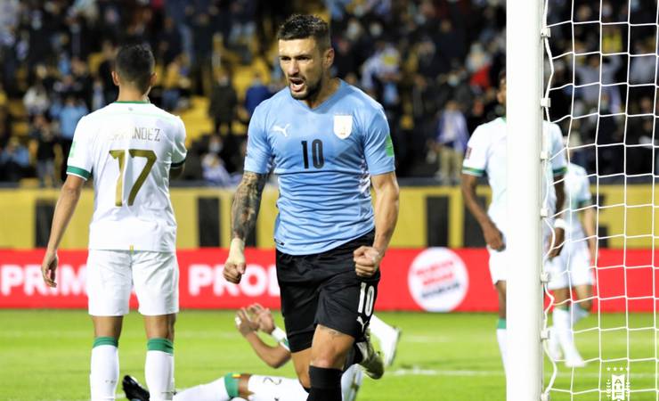 Técnico do Uruguai revela lesão de Arrascaeta