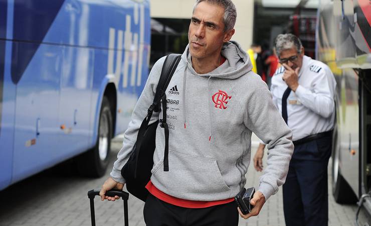 Paulo Sousa fica perto da demissão no Flamengo após derrota para o Bragantino