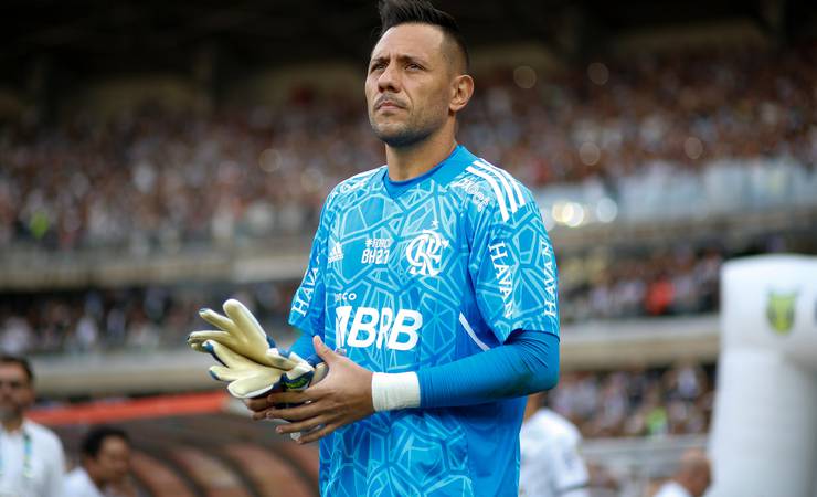 Diego Alves admite que pode estar de saída do Flamengo