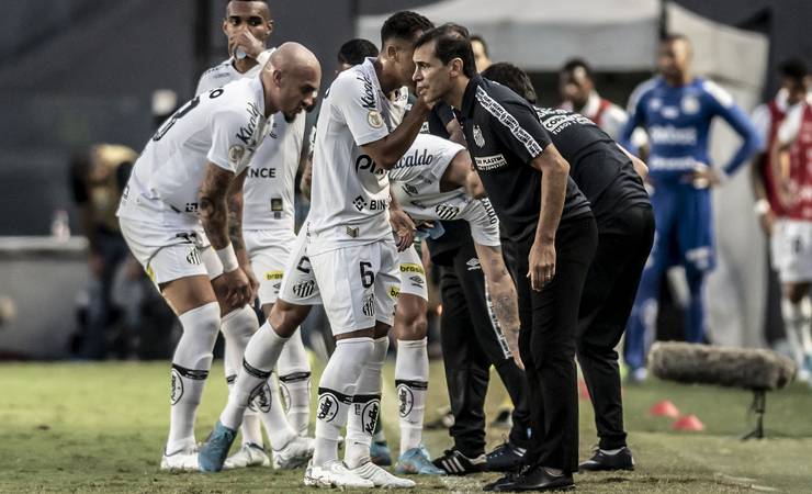 Após sete vitórias, Santos tem pior sequência como mandante no século