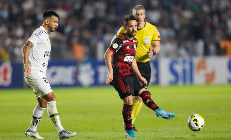 Éverton Ribeiro vê Flamengo em evolução e projeta jogo decisivo na Libertadores