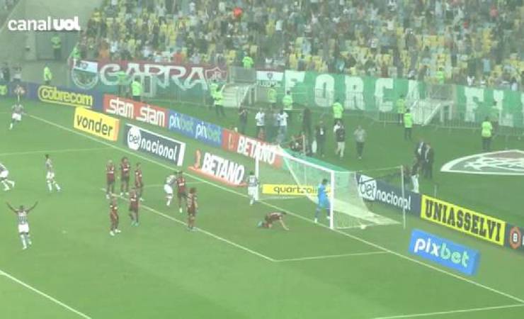 Cano abre placar para o Fluminense no clássico contra o Flamengo