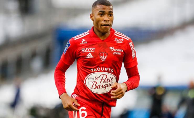 Ex-Flamengo e Santos, volante Jean Lucas revela sondagens de Atlético-MG e Inter