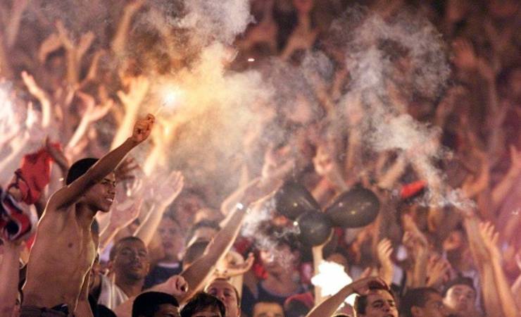 Jornal estrangeiro elege melhores torcidas do mundo com Flamengo no top-5
