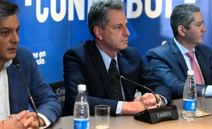 Landim fala sobre grupo do Flamengo e afirma: 'Campeão não escolhe adversário'