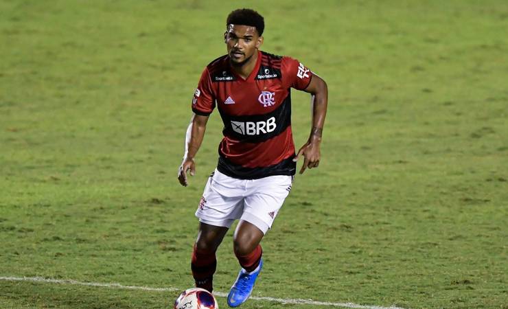 Após gol do Volta Redonda, torcedores do Flamengo pega no pé de Bruno Viana nas redes sociais