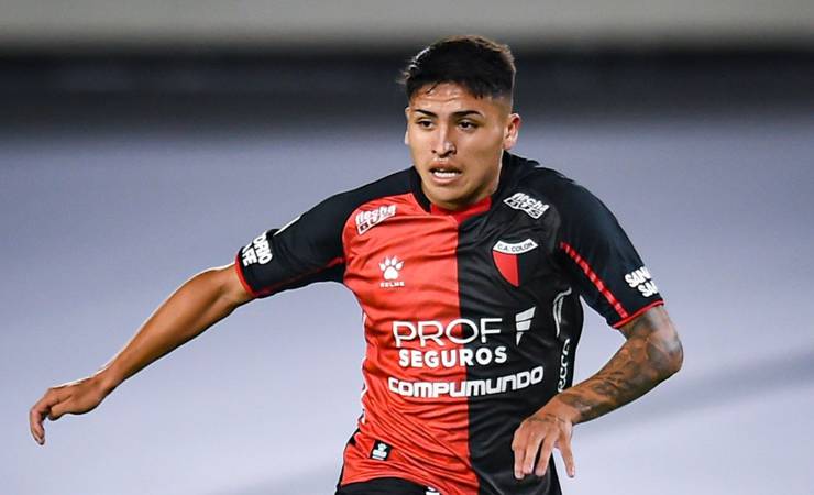 Juventus e Flamengo se interessam por revelação do futebol argentino