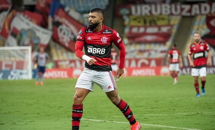 Com mesmo número de jogos, Gabigol supera Neymar em gols na Libertadores