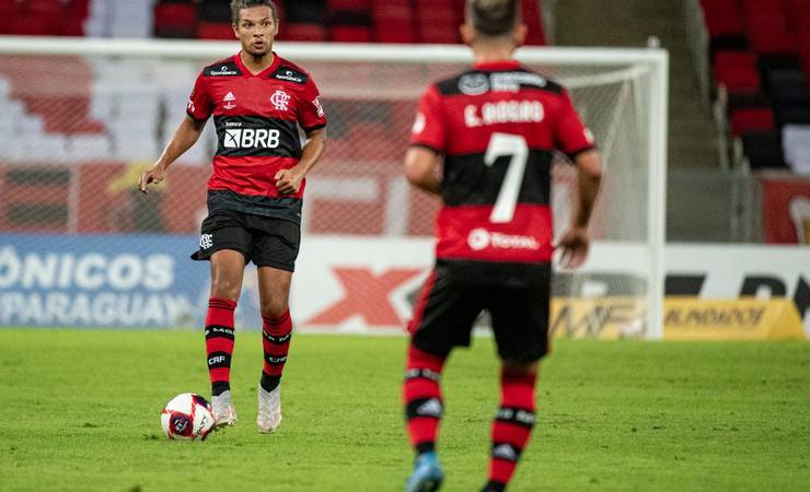 Flamengo x LDU: Rogério Ceni escala time com três zagueiros e surpreende