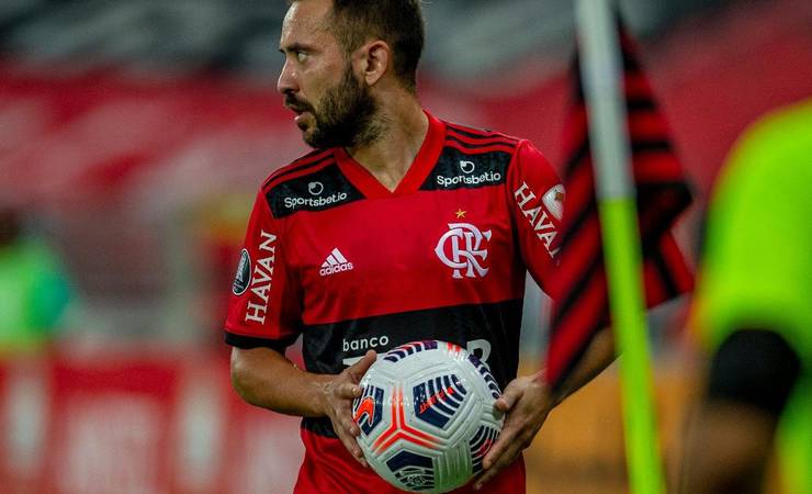 Flamengo: Éverton Ribeiro volta a ser bombardeado de críticas pelos torcedores