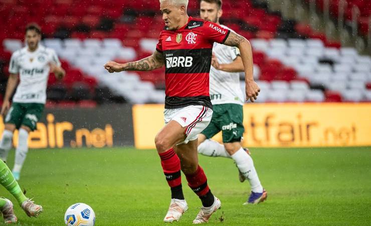 Pedro testa positivo para Covid-19; Flamengo confirma em contraprova