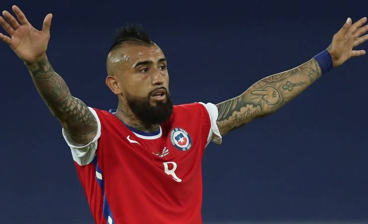 Em rede social, Arturo Vidal comemora gol do Flamengo diante do Coritiba na Copa do Brasil