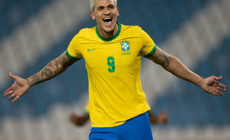 Branco fala sobre convocação de Pedro: 'O Flamengo tem uma posição, nós temos outra'