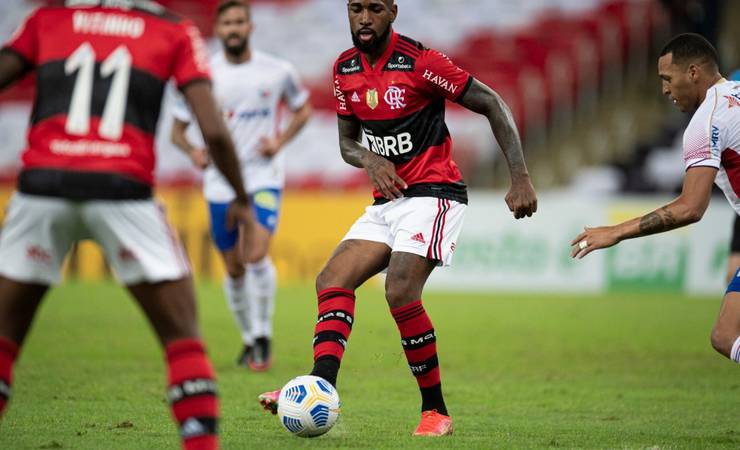 Gerson chora e se despede do Flamengo: 'Espero que um dia eu possa voltar'