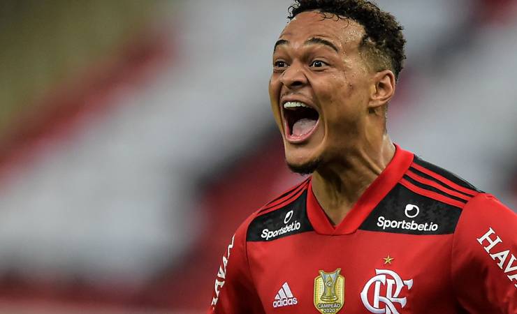 Flamengo recebe proposta oficial do Atlético de Madrid pelo atacante Rodrigo Muniz