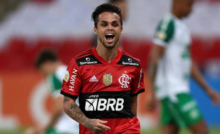 Estreando, Renato escala Michael no time titular e deixa Pedro no banco do Flamengo