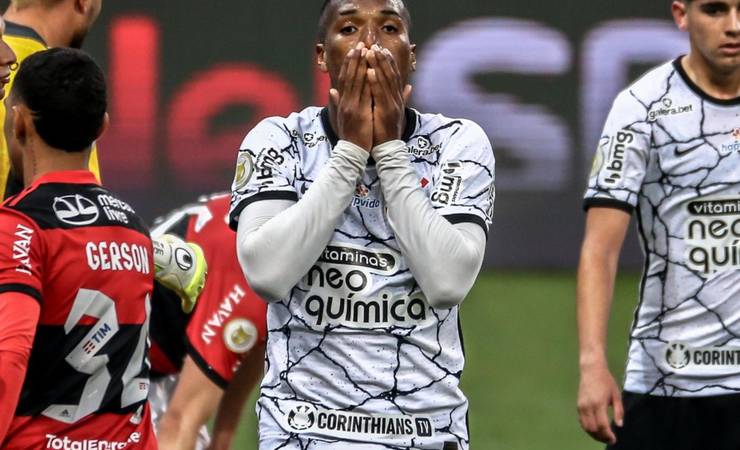 Flamengo vence o Corinthians por 3 a 1 e 'enche' internet de memes e zoações