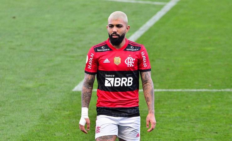 Gabigol e Gil discutem no intervalo de Flamengo x Corinthians