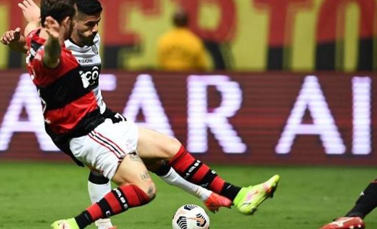 Flamengo x Olimpia: Recalde marca golaço no primeiro tempo em Brasília