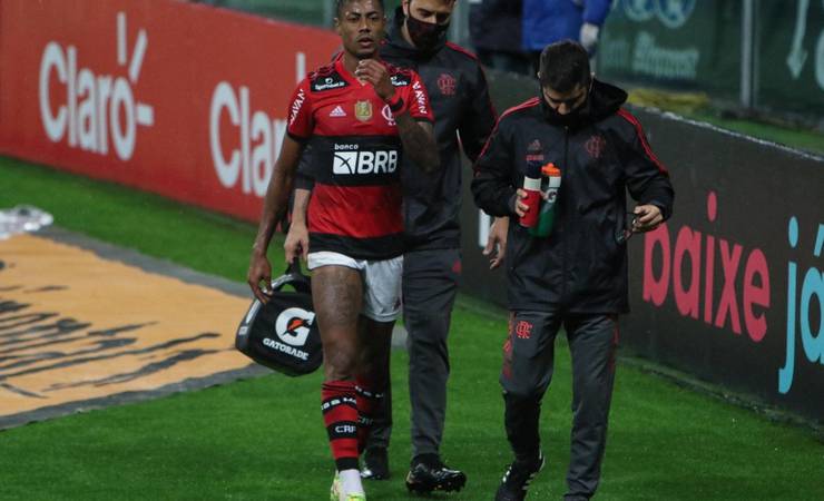 Flamengo informa que Bruno Henrique foi diagnosticado com lesão na coxa
