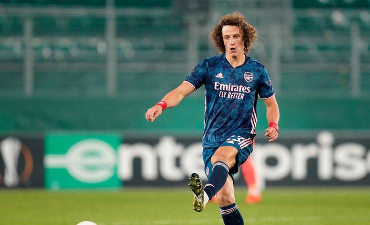 Flamengo tem acerto verbal com zagueiro David Luiz, crava jornalista italiano