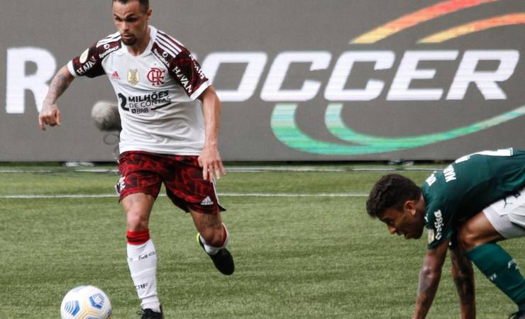 Michael, do Flamengo, é elogiado nas redes sociais após vitória: 'Confiança é tudo'