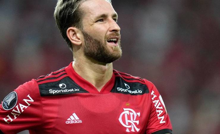 Conmebol abre processo, e Léo Pereira pode desfalcar o Flamengo em eventual final da Libertadores