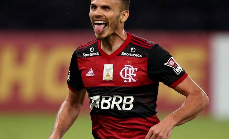 Torcedores do Flamengo criticam 1º tempo de Renê contra o América-MG: 'Errando tudo'