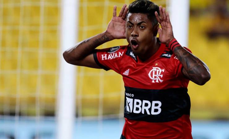 Pelo Flamengo, Bruno Henrique replica feito de Pelé na Libertadores