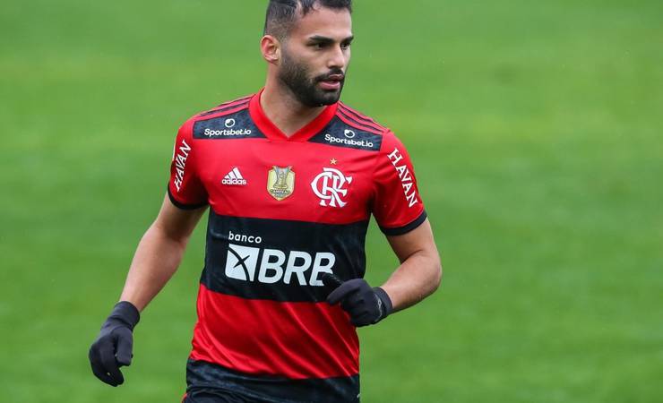 Em tom de humor, Thiago Maia 'crava' que o Flamengo será campeão brasileiro