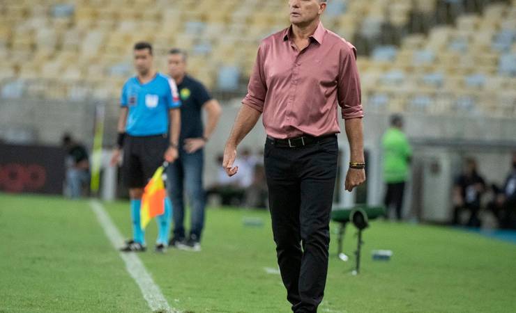 Flamengo empata com o Cuiabá no Maracanã e Renato vira alvo de críticas nas redes sociais