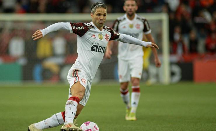 Flamengo: Diego Ribas toma amarelo contra o Fluminense e desfalca contra o Atlético-MG