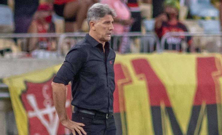 Torcedores do Flamengo ficam na bronca com técnico e repercutem: 'Fora Renato'